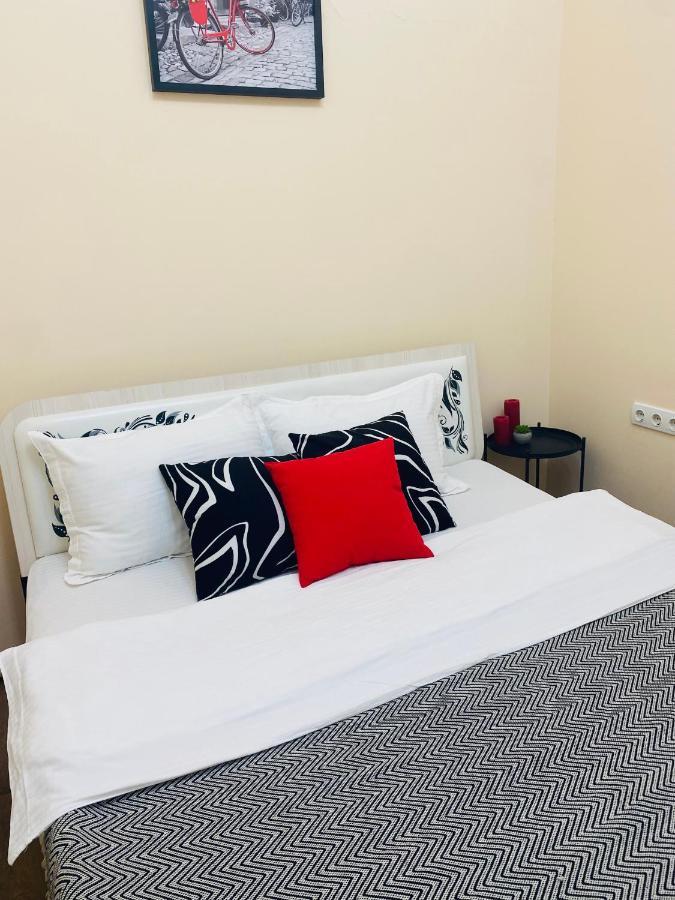 Like Home Rooms Almaty Luaran gambar